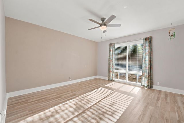 5332 Balcones DR B, Austin, TX 78731