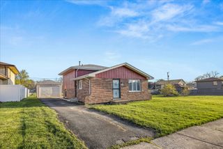 931 Miller Place, Phoenix, IL 60426