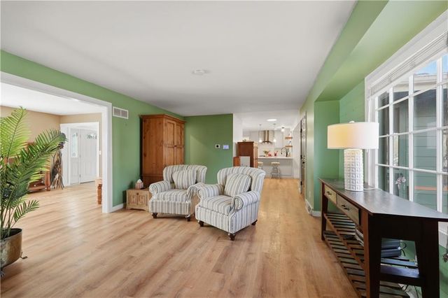 806 Galveston Drive, Liberty, MO 64068