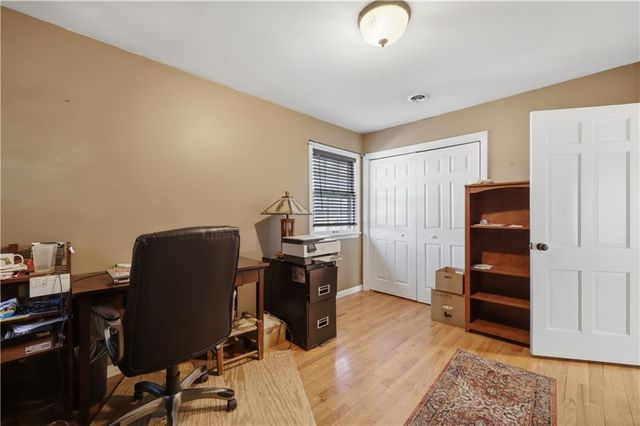 806 Galveston Drive, Liberty, MO 64068