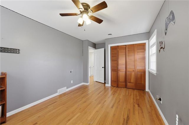 806 Galveston Drive, Liberty, MO 64068