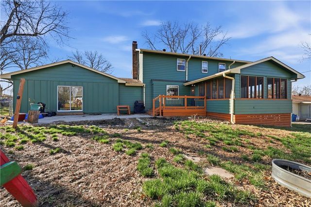 806 Galveston Drive, Liberty, MO 64068