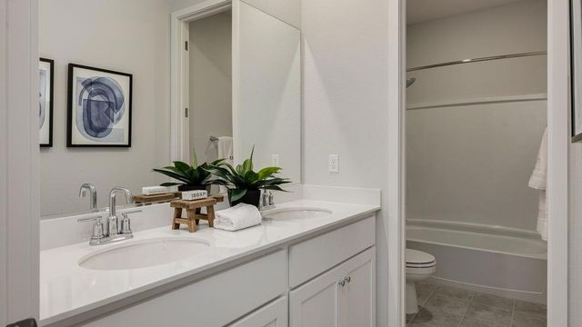 3230 Oak Trail Drive, Manteca, CA 95337