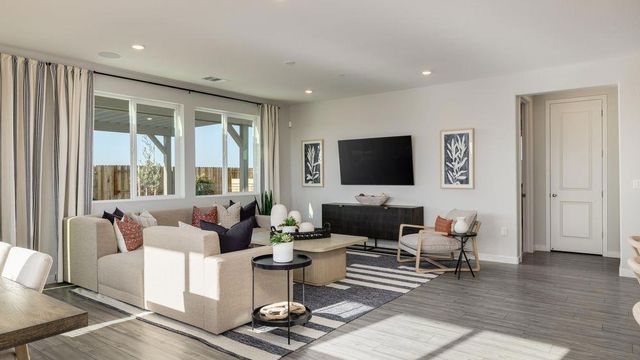 3230 Oak Trail Drive, Manteca, CA 95337