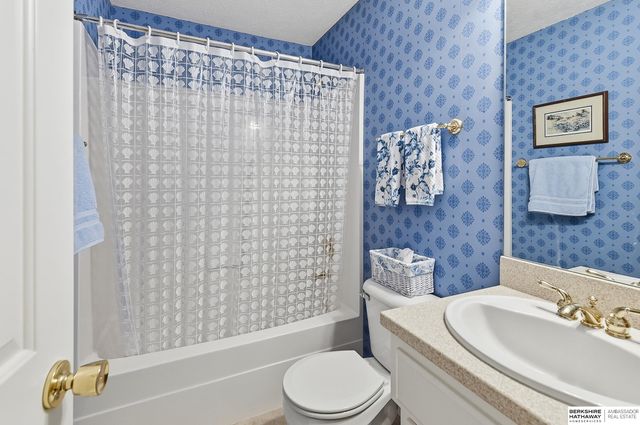 12936 Izard Street, Omaha, NE 68154