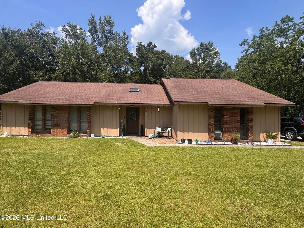 3117 N 2nd Street, Ocean Springs, MS 39564