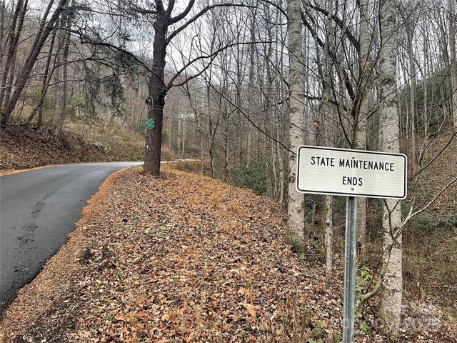 805 Sparkling Falls Road, Whittier, NC 28789