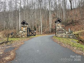 805 Sparkling Falls Road, Whittier, NC 28789