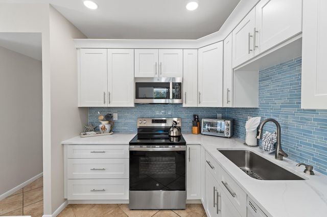 353 S Us Hwy 1 B8, Jupiter, FL 33477