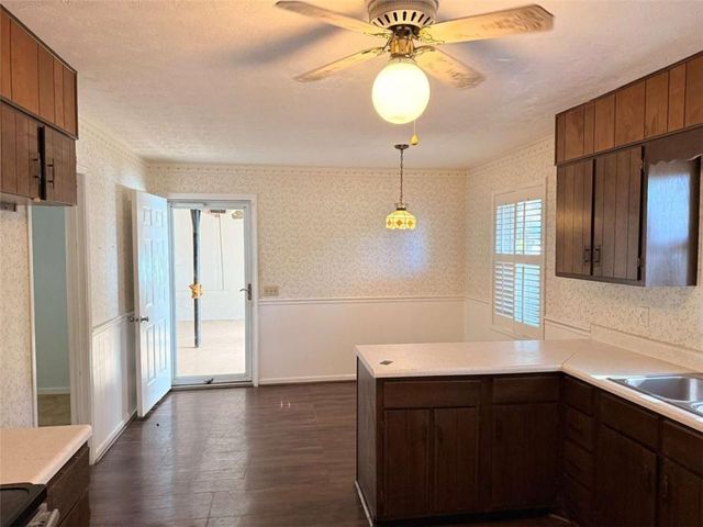 2153 Kings Forest Drive, Conyers, GA 30013