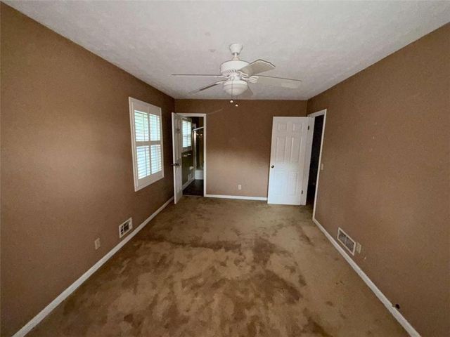 2153 Kings Forest Drive, Conyers, GA 30013