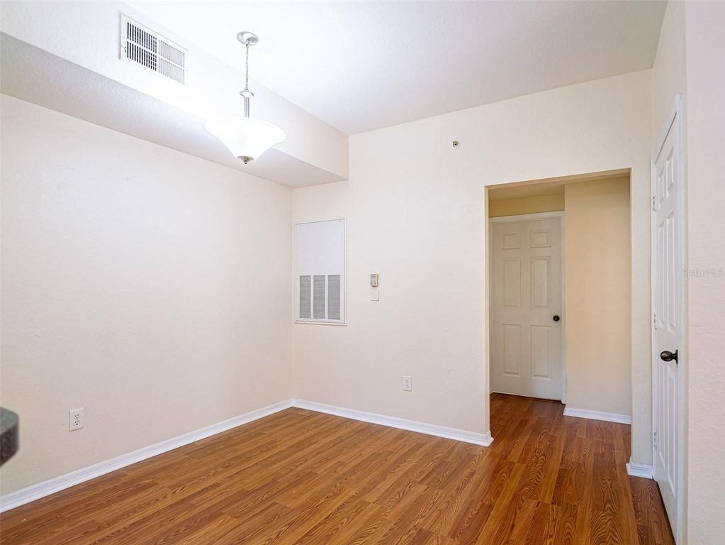 Image 7 of property listing at 6320 RALEIGH STREET 604, Orlando, FL 32835