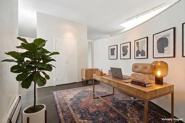 325 W 52ND Street PHD, New York City, NY 10019