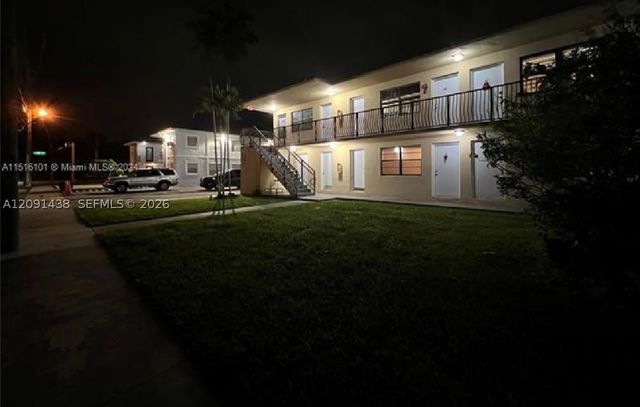 6780 SW 44th St 1, Miami, FL 33155