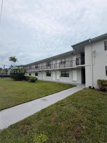 6780 SW 44th St 1, Miami, FL 33155