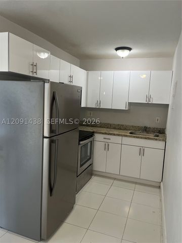 6780 SW 44th St 1, Miami, FL 33155