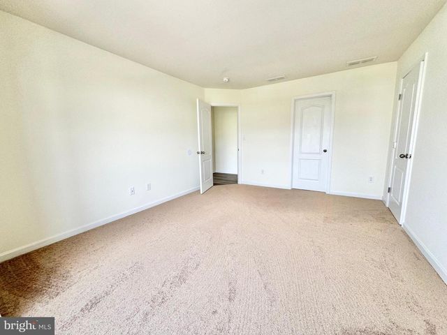 56 NICHOLAS DR, Dover, DE 19904