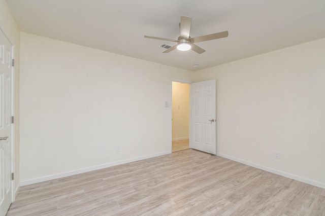 5003 Denoron Drive, Houston, TX 77048