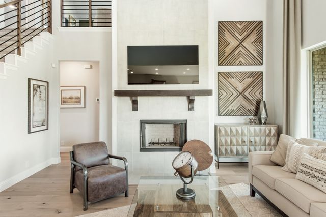 206 Oakcrest Drive, Justin, TX 76247