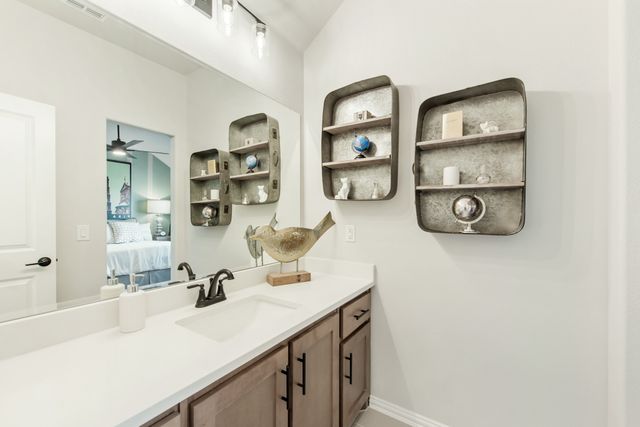 206 Oakcrest Drive, Justin, TX 76247