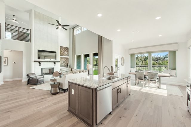 206 Oakcrest Drive, Justin, TX 76247