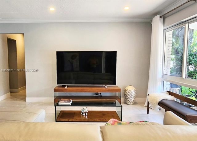 3602 NE 18th Avenue, Oakland Park, FL 33334