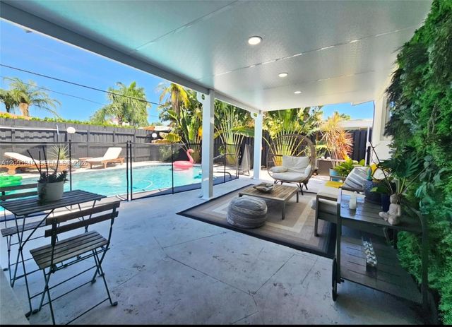 3602 NE 18th Avenue, Oakland Park, FL 33334