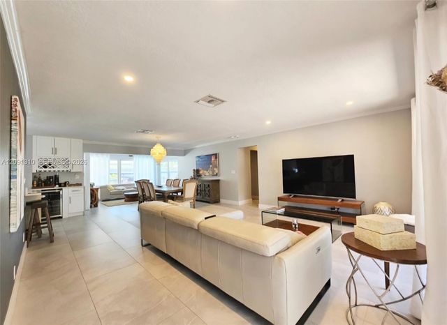 3602 NE 18th Avenue, Oakland Park, FL 33334