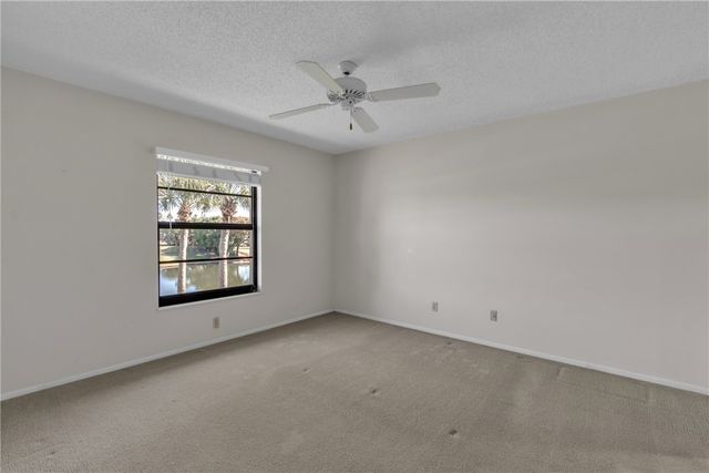 38 Plantation Drive 203, Vero Beach, FL 32966