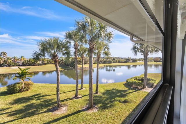 38 Plantation Drive 203, Vero Beach, FL 32966