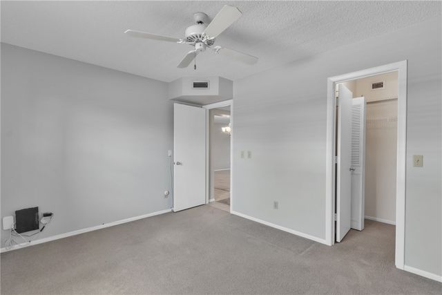 38 Plantation Drive 203, Vero Beach, FL 32966