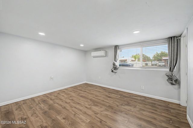 364 E Calle Arizona, Tucson, AZ 85705