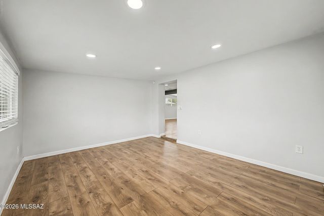 364 E Calle Arizona, Tucson, AZ 85705