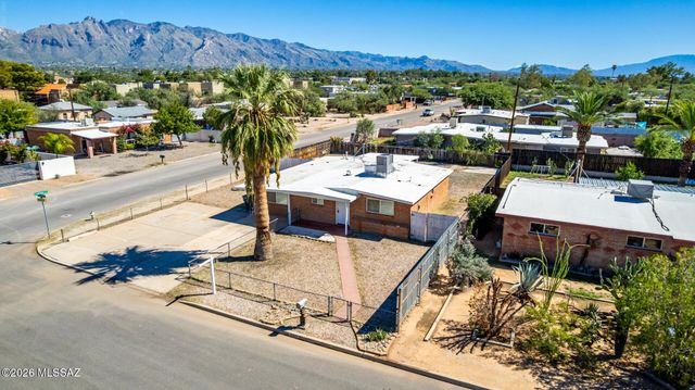 364 E Calle Arizona, Tucson, AZ 85705