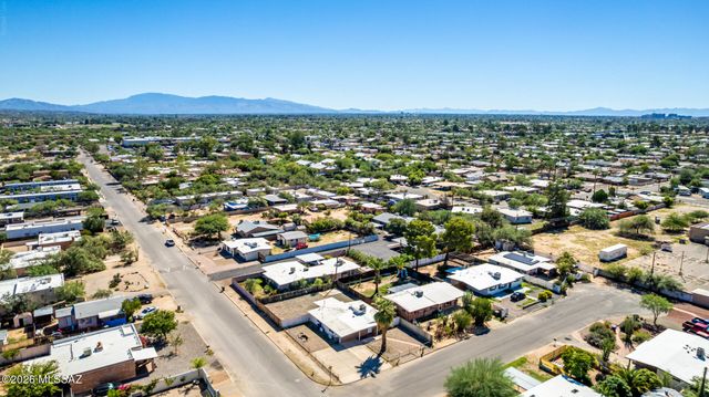 364 E Calle Arizona, Tucson, AZ 85705