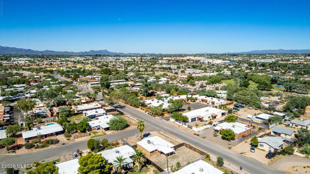 364 E Calle Arizona, Tucson, AZ 85705