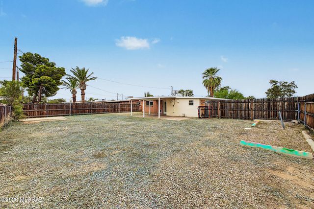 364 E Calle Arizona, Tucson, AZ 85705