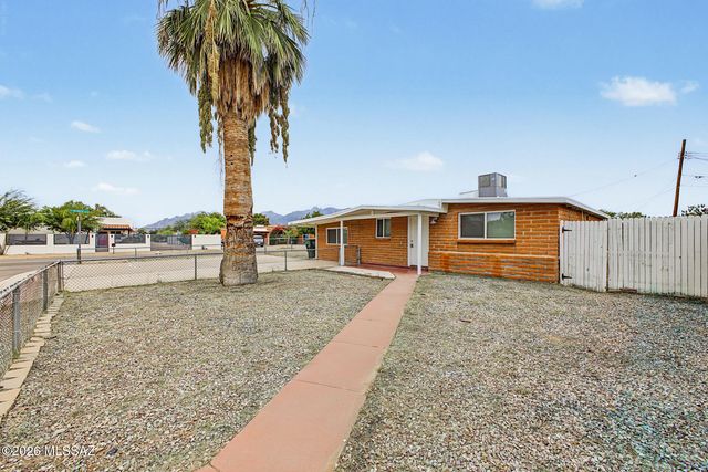 364 E Calle Arizona, Tucson, AZ 85705