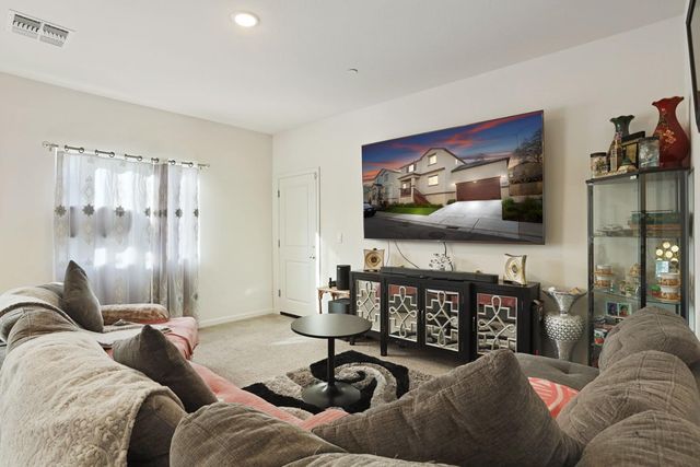 1540 Battlement Dr, Stockton, CA 95206