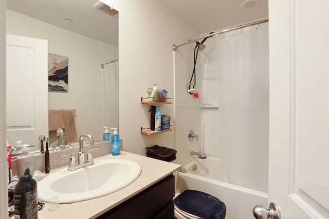 1540 Battlement Dr, Stockton, CA 95206