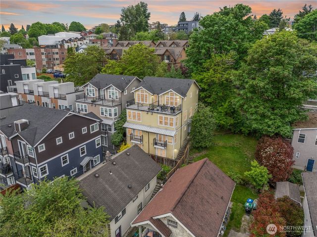 129 A 26th Avenue E, Seattle, WA 98112