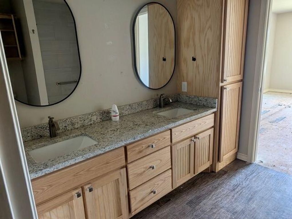 Image 8 of property listing at 2101 W Concho Avenue, San Angelo, TX 76901