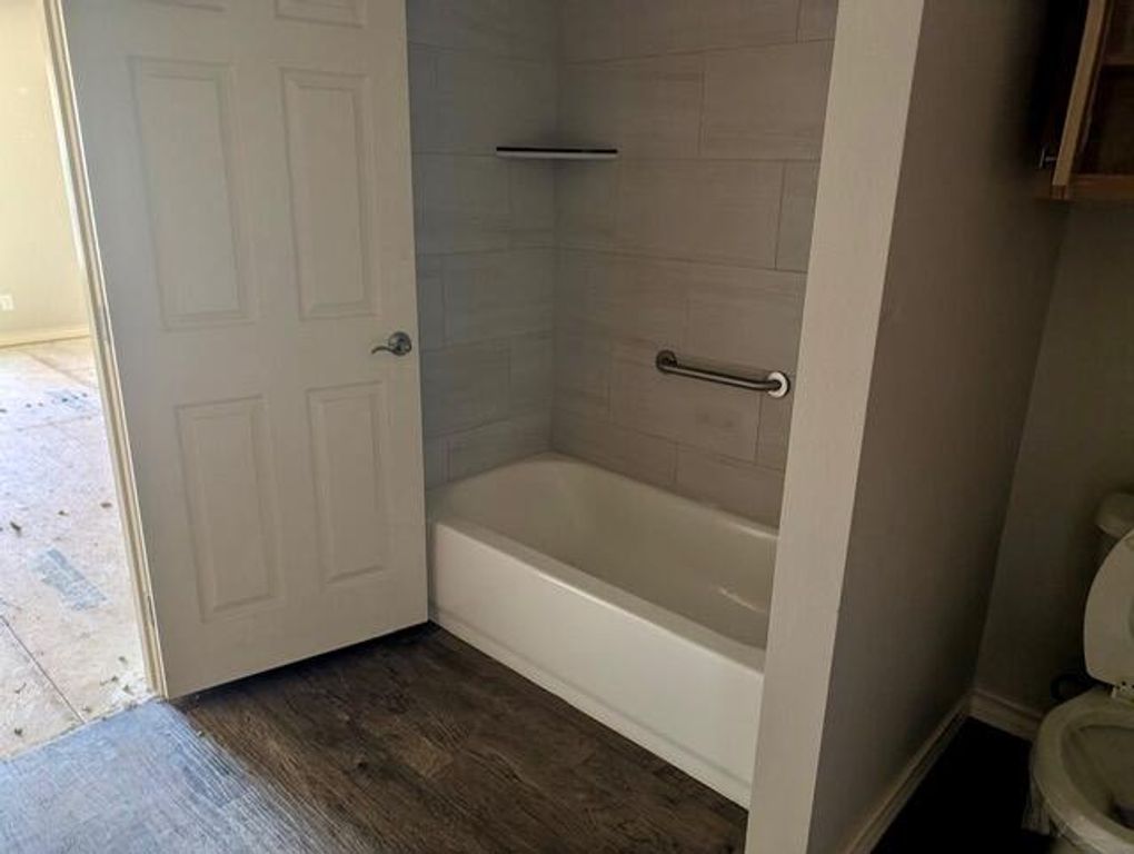 Image 9 of property listing at 2101 W Concho Avenue, San Angelo, TX 76901