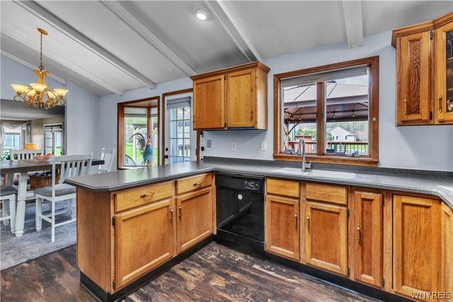 4430 Creek Road, Lewiston, NY 14092