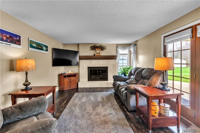 4430 Creek Road, Lewiston, NY 14092