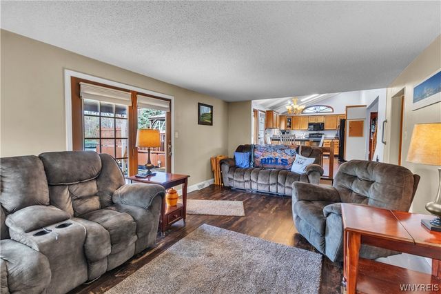 4430 Creek Road, Lewiston, NY 14092