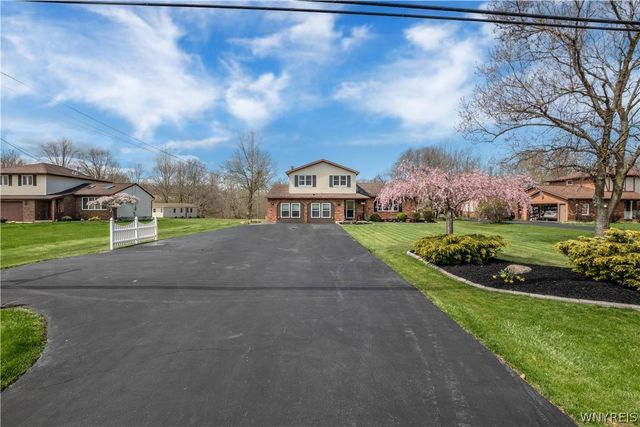4430 Creek Road, Lewiston, NY 14092