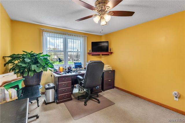 4430 Creek Road, Lewiston, NY 14092
