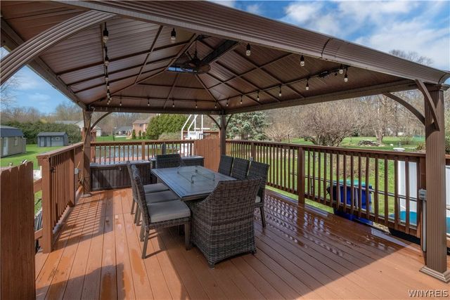 4430 Creek Road, Lewiston, NY 14092