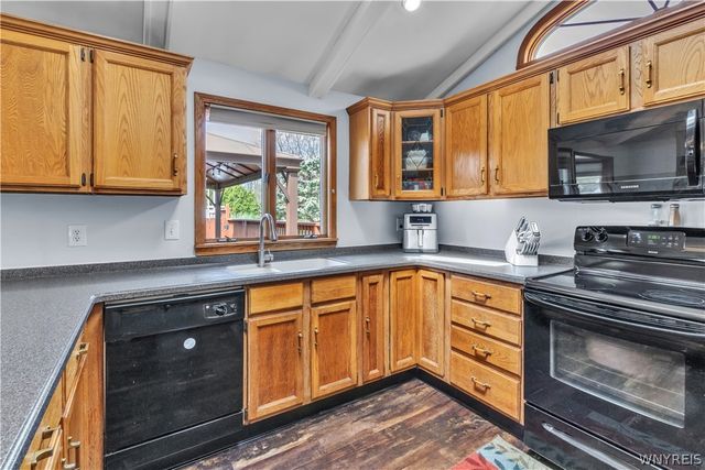 4430 Creek Road, Lewiston, NY 14092